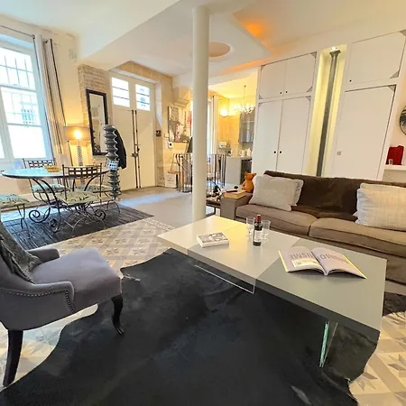Le Loft Villehardouin Apartamento *